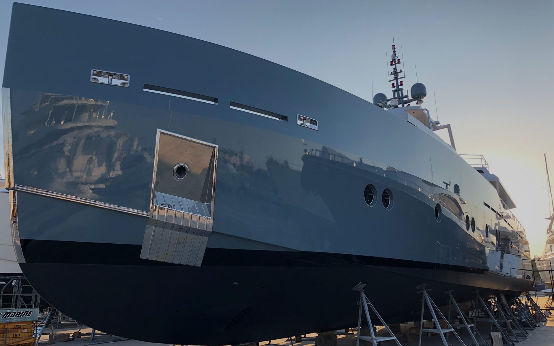 Keramikbeschichtung Marine-Gruppe